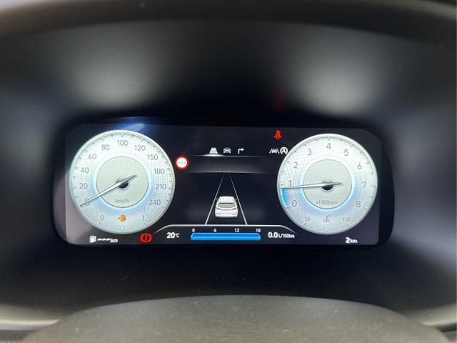 Hyundai / i30 / Grün / / / EDITION NAVI SHZ KLIMAAUTOMATIK RFK LED PDC v+h