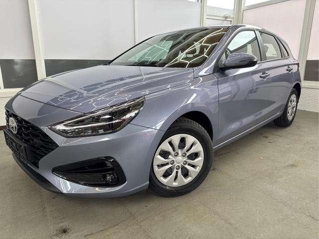 Hyundai i30 - STYLE NAVI LED RFK PDC Vorlauffahrzeuge