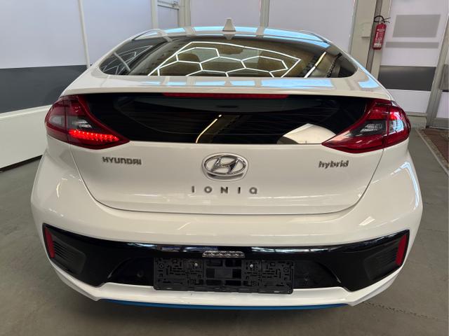 Hyundai / IONIQ / / / / 