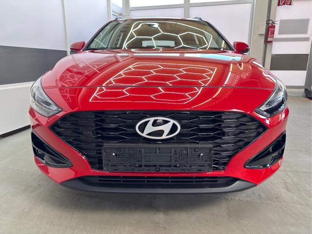 Hyundai i30 Kombi - STYLE NAVI RFK LED PDC v+h