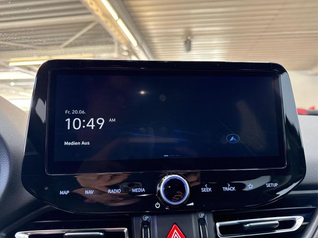 Hyundai i30 Kombi STYLE EDITION NAVI SHZ KLIMAAUTOMATIK RFK LED PDC v+h 