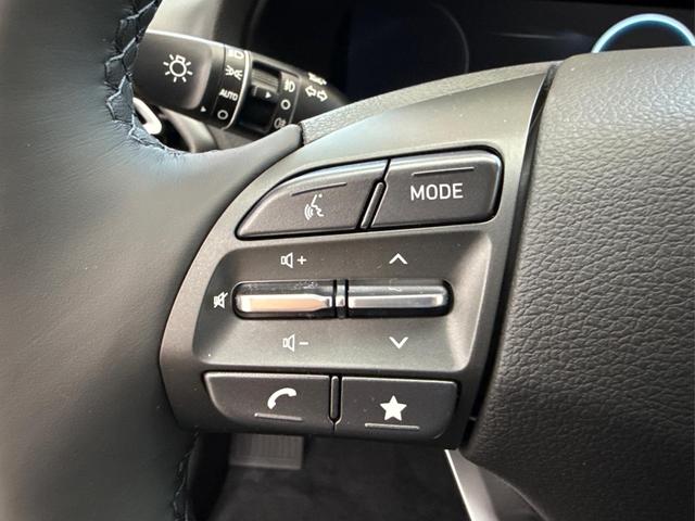Hyundai i30 Kombi STYLE EDITION NAVI SHZ KLIMAAUTOMATIK RFK LED PDC v+h 