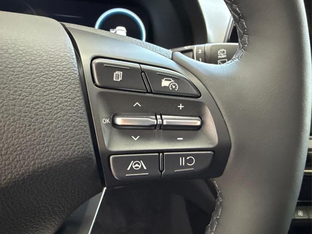 Hyundai i30 Kombi STYLE EDITION NAVI SHZ KLIMAAUTOMATIK RFK LED PDC v+h 