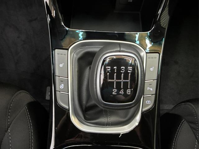 Hyundai i30 Kombi STYLE EDITION NAVI SHZ KLIMAAUTOMATIK RFK LED PDC v+h 