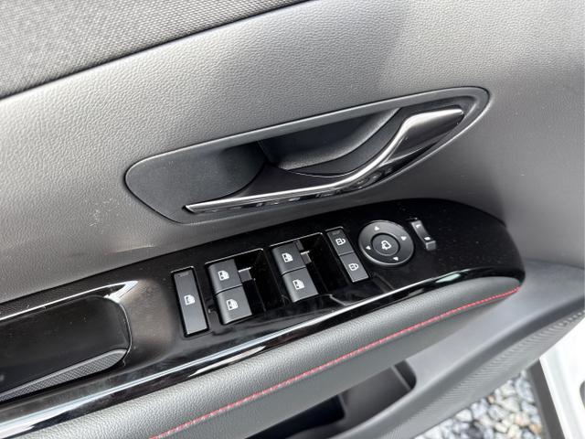 Hyundai / TUCSON / Weiß / / / 