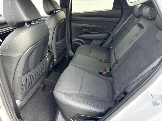 Hyundai / TUCSON / Weiß / / / 