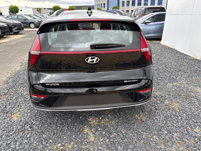 Hyundai / BAYON / Weiß / / / 