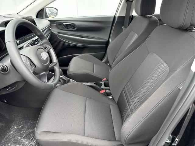 Hyundai / BAYON / Weiß / / / 