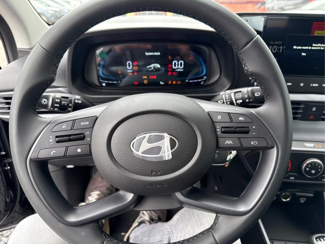 Hyundai / BAYON / Weiß / / / 