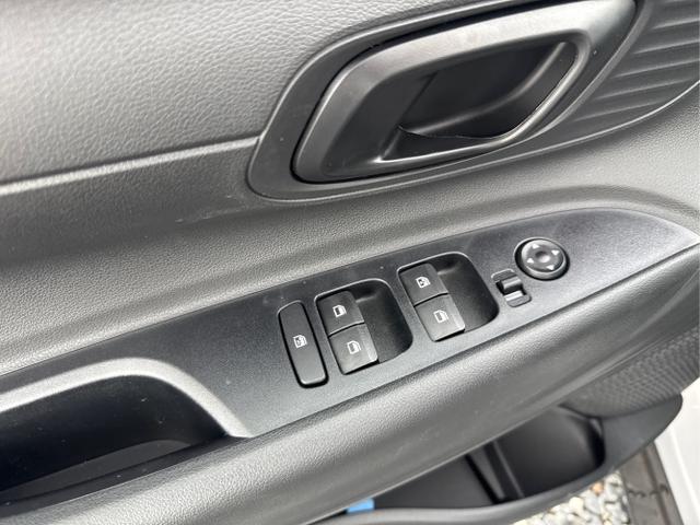 Hyundai / BAYON / Weiß / / / 