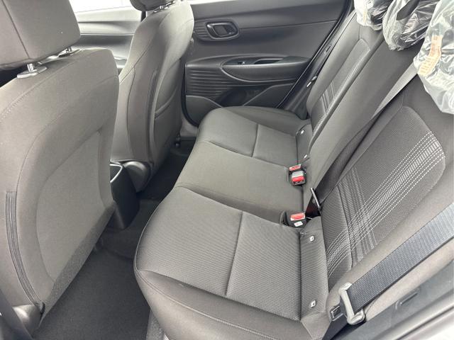 Hyundai / BAYON / Weiß / / / 