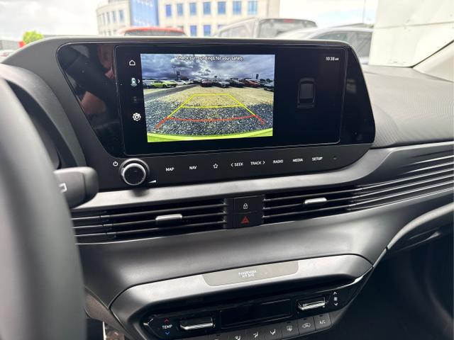 Hyundai / BAYON / Weiß / / / 