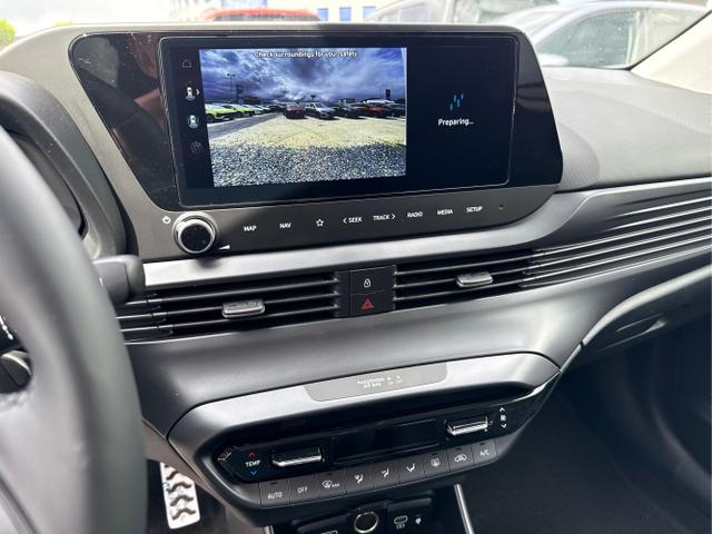 Hyundai / BAYON / Weiß / / / 