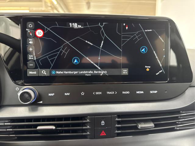 Hyundai / BAYON / Weiß / / / DCT SHZ NAVI RFK PDC 