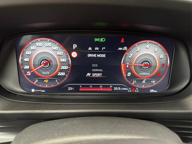 Hyundai BAYON PREMIUM FL DCT ACC SmartSense PLUS NAVI SHZ RFK PDC KLIMAAUTOMATIK 