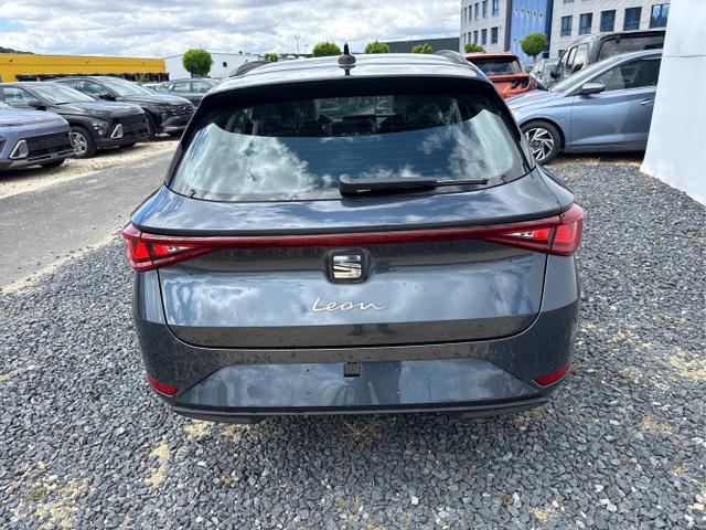Seat / Leon / Weiß / / / 