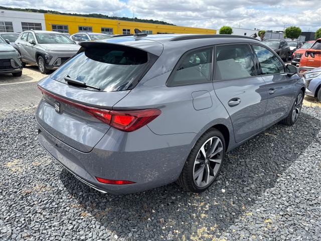 Seat / Leon / Weiß / / / 