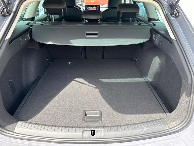 Seat / Leon / Weiß / / / 