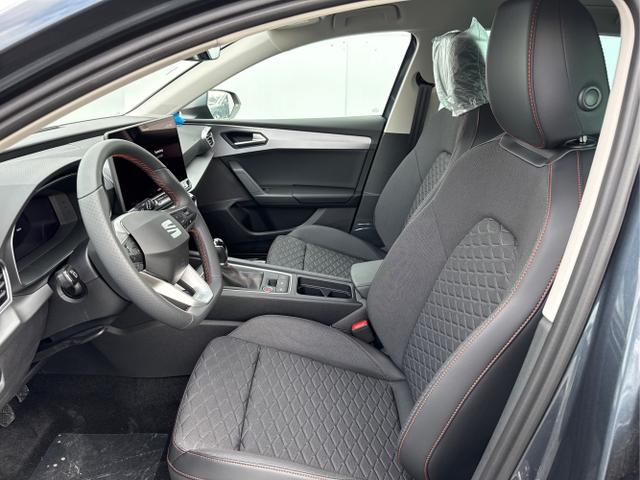Seat / Leon / Weiß / / / 