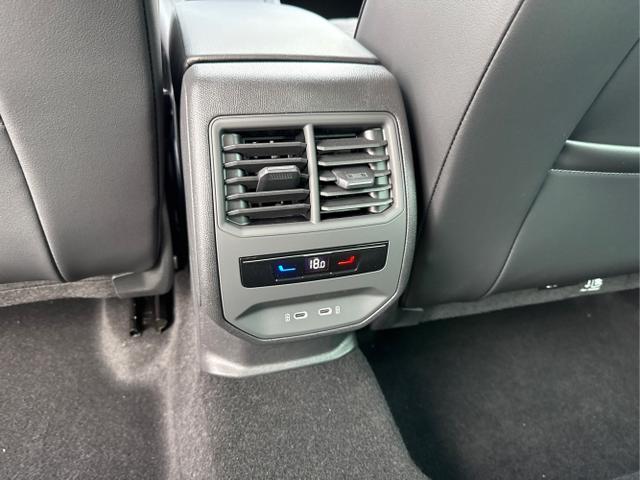 Seat / Leon / Weiß / / / 