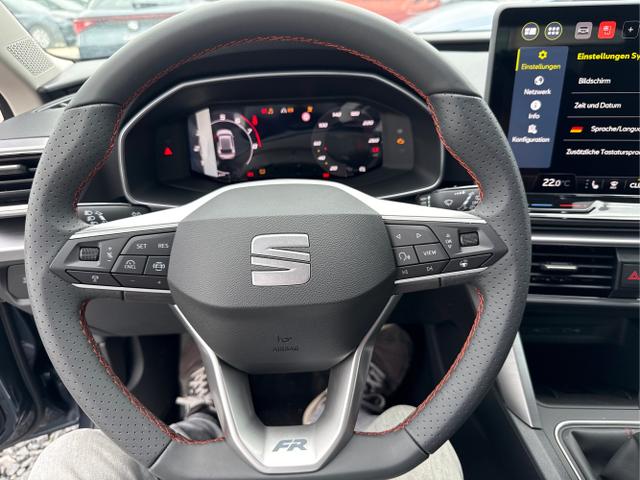 Seat / Leon / Weiß / / / 