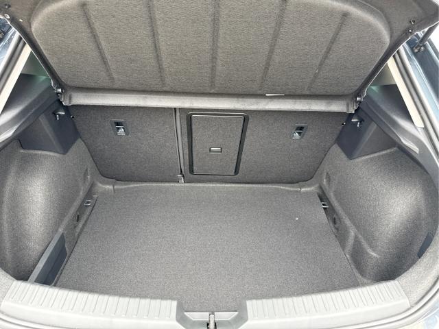 Seat / Leon / Weiß / / / 