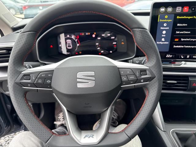 Seat Leon FR 1.5 TSI MATRIX NAVI SHZ ACC KESSY 