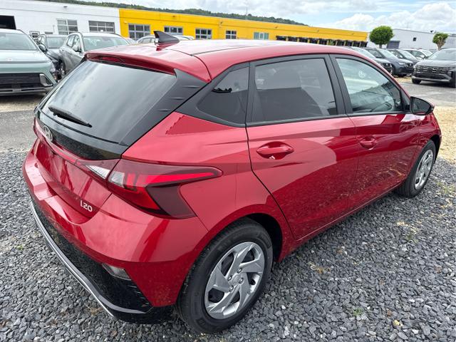 Hyundai / i20 / Rot / / / DCT WP KLIMAAUTOMATIK NAVI RFK TEMPOMAT