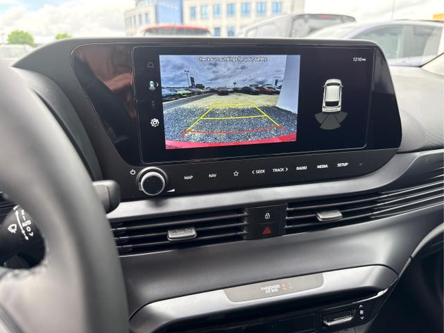 Hyundai / i20 / Rot / / / DCT WP KLIMAAUTOMATIK NAVI RFK TEMPOMAT