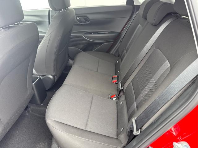 Hyundai / i20 / Rot / / / DCT WP KLIMAAUTOMATIK NAVI RFK TEMPOMAT