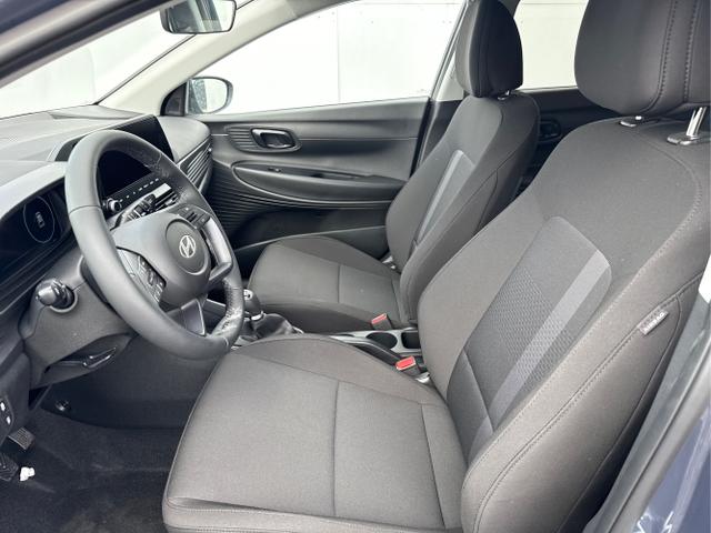 Hyundai / i20 / Grau / / / WP NAVI RFK TEMPOMAT