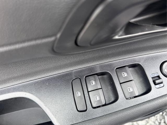 Hyundai / i20 / Grau / / / WP NAVI RFK TEMPOMAT