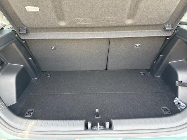 Hyundai / i20 / Grün / / / NAVI SHZ LED ALU RFK SHZ KLIMAAUTOMATIK 