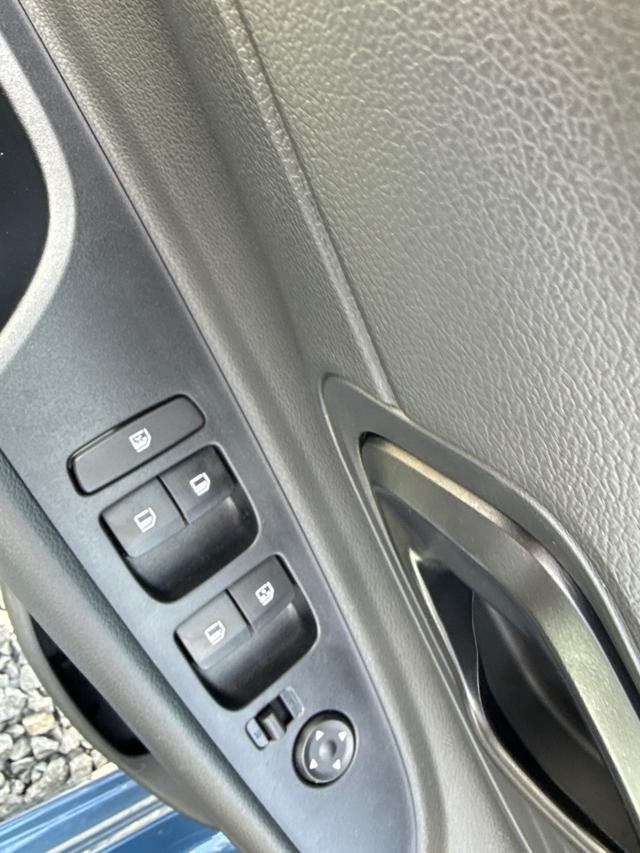 Hyundai / i20 / Blau / / / DCT WP KLIMAAUTOMATIK NAVI RFK TEMPOMAT