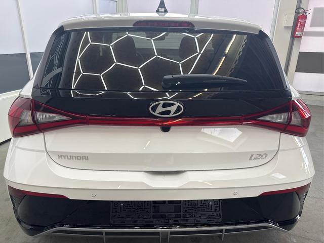 Hyundai i20 STYLE FL NAVI SHZ LED ALU RFK KLIMAAUTOMATIK 