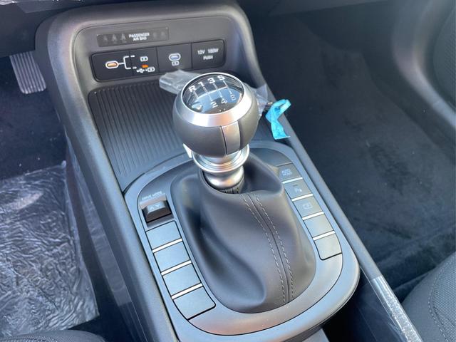 Hyundai KONA STYLE PLUS NAVI KLIMAAUTOMATIK PDC v+h RFK 
