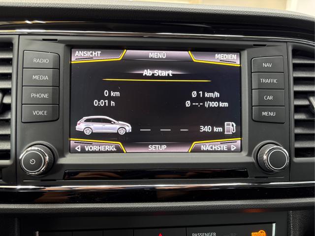 Seat / Leon / Schwarz / / / NAVI SHZ LED 