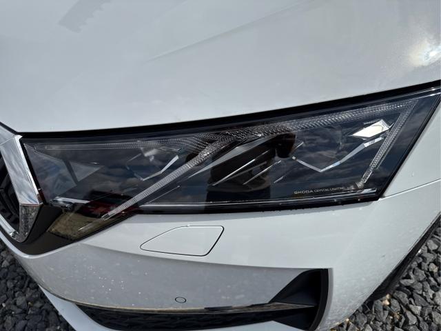 Skoda / Octavia / Weiß / / / 