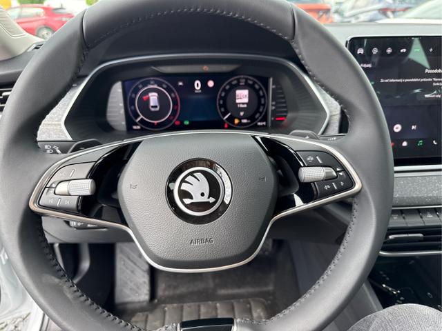Skoda / Octavia / Weiß / / / 