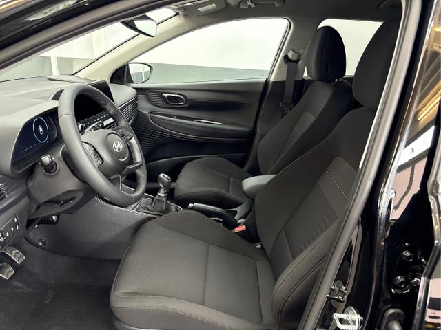 Hyundai / BAYON / Schwarz / / / SHZ NAVI RFK PDC