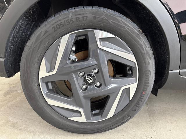 Hyundai / BAYON / Schwarz / / / SHZ NAVI RFK PDC