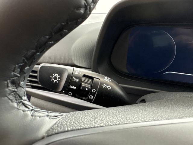Hyundai / BAYON / Blau / / / DCT ACC SmartSense PLUS NAVI SHZ RFK PDC KLIMAAUTOMATIK