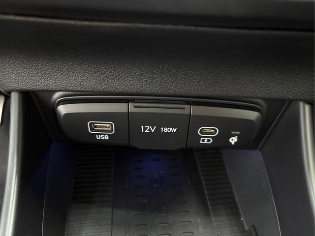 Hyundai / BAYON / Blau / / / DCT ACC SmartSense PLUS NAVI SHZ RFK PDC KLIMAAUTOMATIK