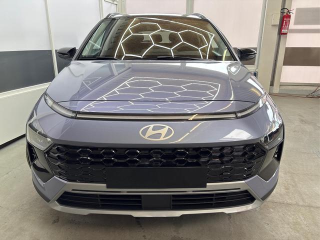 Hyundai BAYON - PREMIUM FL DCT ACC SmartSense PLUS NAVI SHZ RFK PDC KLIMAAUTOMATIK