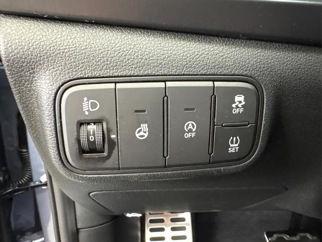 Hyundai BAYON PREMIUM FL DCT ACC SmartSense PLUS NAVI SHZ RFK PDC KLIMAAUTOMATIK 