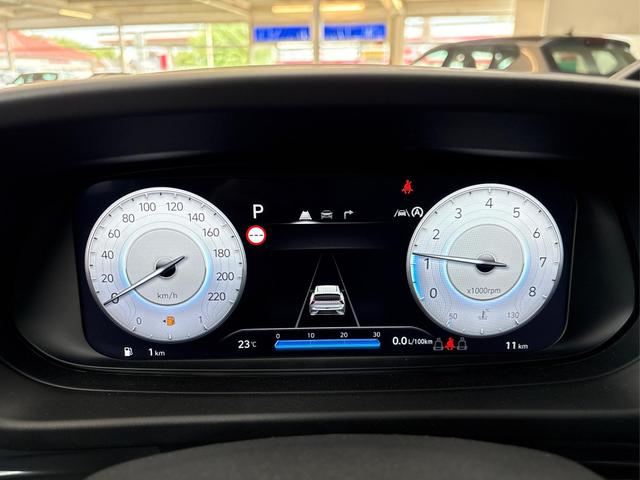 Hyundai BAYON PREMIUM FL DCT ACC SmartSense PLUS NAVI SHZ RFK PDC KLIMAAUTOMATIK 