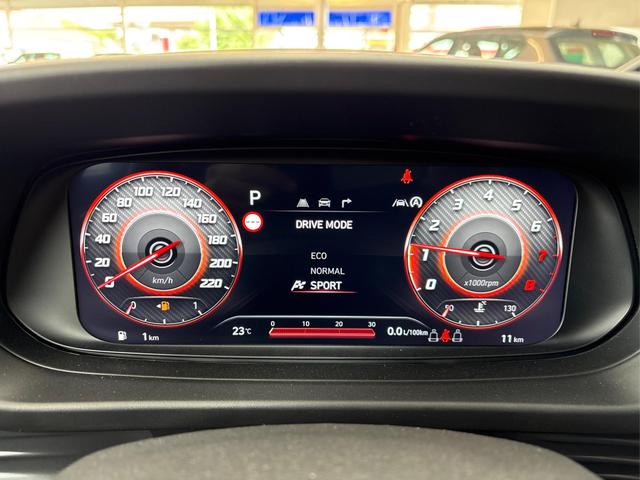Hyundai BAYON PREMIUM FL DCT ACC SmartSense PLUS NAVI SHZ RFK PDC KLIMAAUTOMATIK 