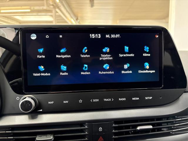 Hyundai BAYON PREMIUM FL DCT ACC SmartSense PLUS NAVI SHZ RFK PDC KLIMAAUTOMATIK 