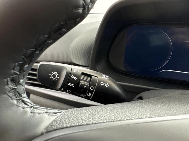 Hyundai BAYON PREMIUM FL DCT ACC SmartSense PLUS NAVI SHZ RFK PDC KLIMAAUTOMATIK 