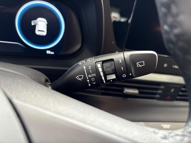 Hyundai BAYON PREMIUM FL DCT ACC SmartSense PLUS NAVI SHZ RFK PDC KLIMAAUTOMATIK 